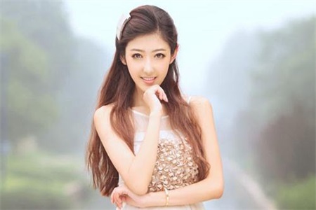 1551775056692250.jpg 2她任性的男友私奔,男友居然花心的找起了富婆.jpg