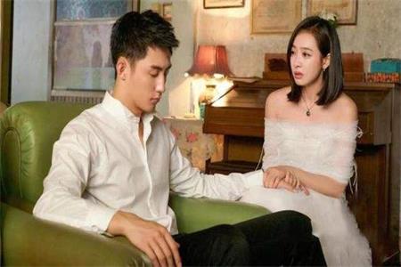 1549960457833858.jpg 丈夫的一句话,让她自卑并仓促的嫁给了他.jpg