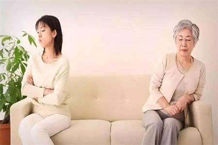 1550220708665107.jpg 女性婚后要不要和公婆住?遇到这种情况怎么办.jpg