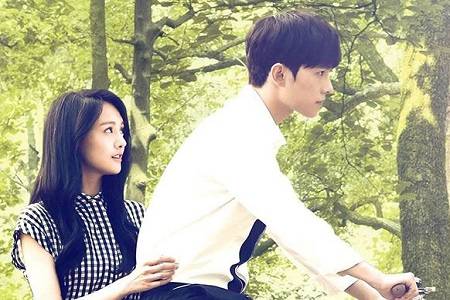 过去太过美好，才让女人对初恋情人执念不忘