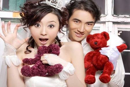 情感咨询：女生应该包容男朋友有女闺蜜吗