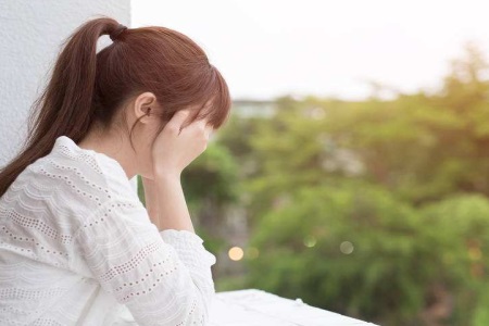 老公和初恋纠缠一起，我要离婚他还不同意.jpg