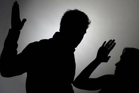 情感咨询:看似老实的丈夫,总是趁醉酒家暴我