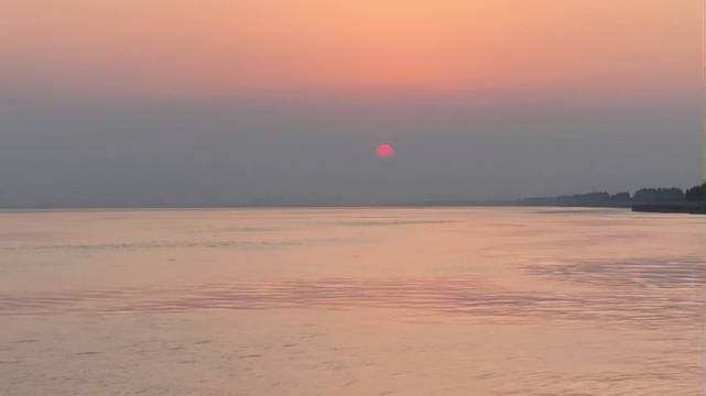 1547714930595717.jpg 我总是当老公的面夸别的男人,但他从不生气.jpg