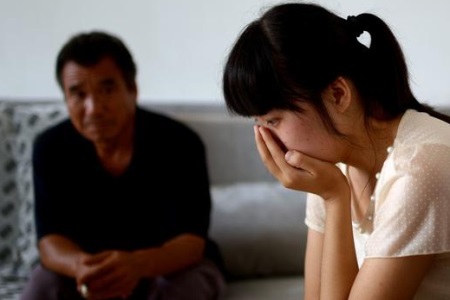 1547801998233497.jpg 女性纠结离婚的问题,其实最该关心这些原因.jpg