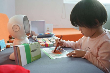 1543815998436788.jpg 我竟然要求2岁的宝宝自律,还因此对他发火生气.jpg