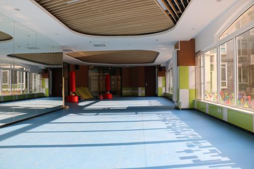 1543816112984676.jpg 我竟然要求2岁的宝宝自律,还因此对他发火生气.jpg