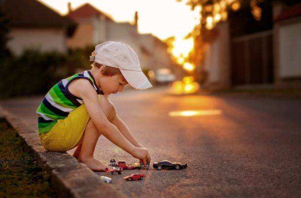 1543909061510440.jpg 我让儿子去拿充电器,但他的一句话让我沉默.jpg