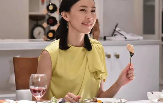 1543290764866408.jpg 面对出轨家暴的丈夫,妻子的晚餐能否拯救家庭?.jpg