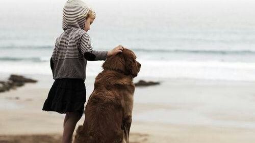 1542347109326363.jpg 她做了大老板的小三,后来独自一人带孩子生活.jpg