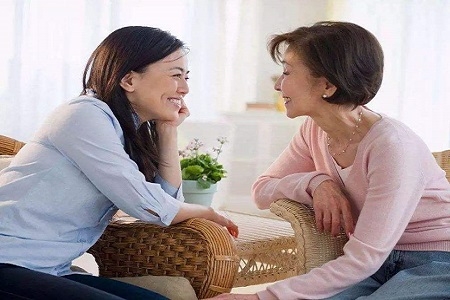 1542789009400067.jpg 我和婆婆从没红过脸,但她一直都板着脸.jpg