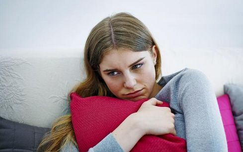 1541146179732311.jpg 就算我结婚也逃不开家,道德绑架让人害怕.jpg