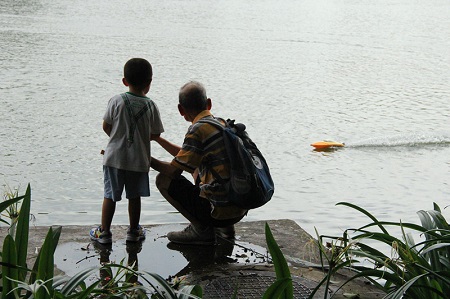 1540522703143737.jpg 孩子要的真的不多,只是父母眼中的有你有我.jpg