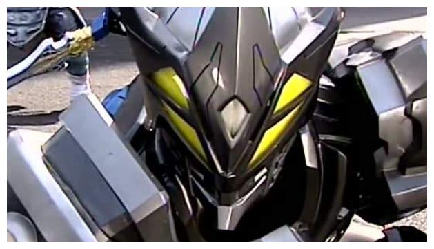 铠甲勇士中谁的脾气最差？黑犀侠上榜，帝皇侠都要让他三分