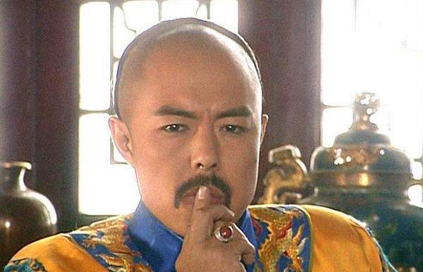 还珠格格里面的皇阿玛,这个说法叫错了几百年