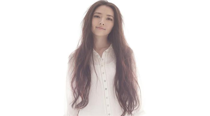 因一部电影爆红的郭碧婷,或许是因为爱情,已经很少出现在公众前