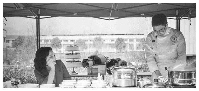 《择天记》圣后陈数与皇室后人一见钟情，40岁未生子，甘当后妈