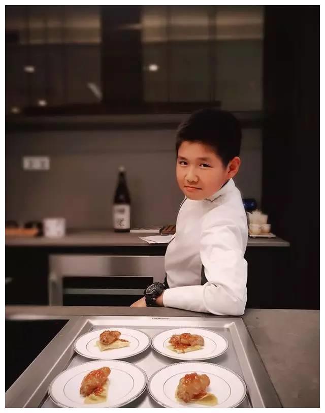 《择天记》圣后陈数与皇室后人一见钟情，40岁未生子，甘当后妈