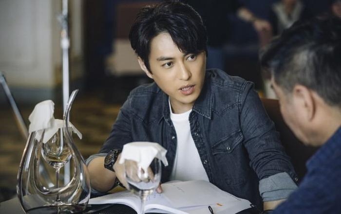 《如果岁月可回头》来袭，靳东化身痴情男神，女主蒋欣太美了