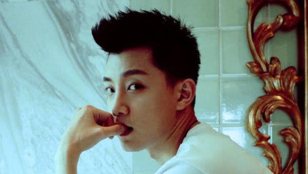 《忽而今夏》后何洛再次上线，剧照曝光后，路人大呼好美啊！