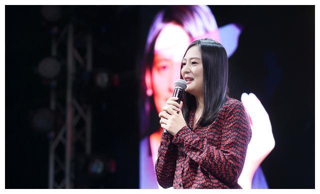 《如懿传》美女制片人黄澜，父亲是作家黄亚洲，生二胎离婚未再嫁