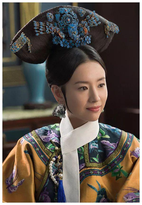 《如懿传》美女制片人黄澜，父亲是作家黄亚洲，生二胎离婚未再嫁