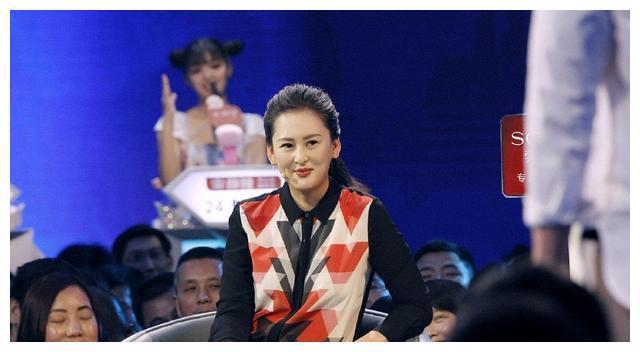 《如懿传》美女制片人黄澜，父亲是作家黄亚洲，生二胎离婚未再嫁