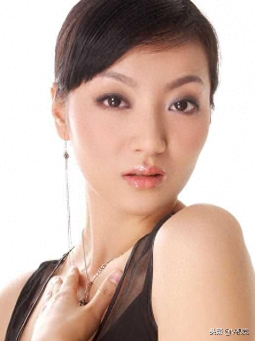 电视剧《温柔的背后》中的十一位美女演员