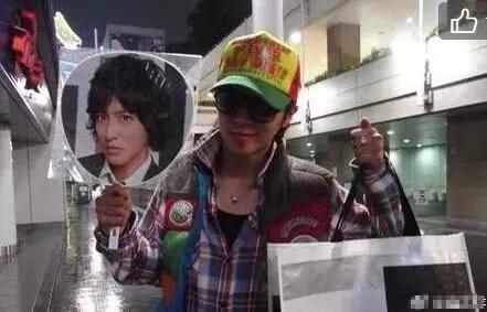 木村翻牌罗志祥,成功和偶像互动!