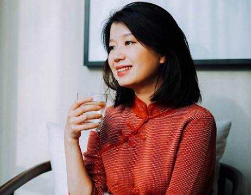 到了中年，离婚女人后半生最好的状态，只有这四个字
