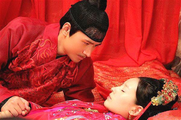 新婚之夜，新娘成他的人体模特，画了幅画，雪藏24年后，卖3645万