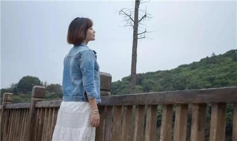 异地恋情侣聊天的游戏，增进感情交流的小方法