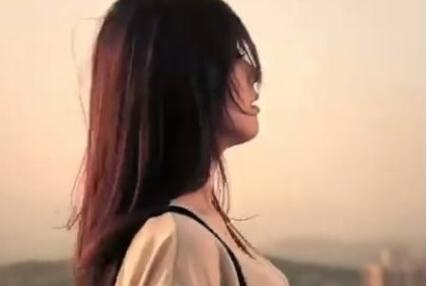 恋爱中的女朋友话很少3