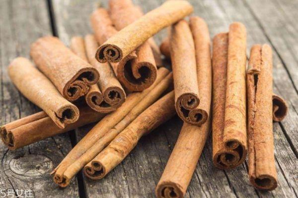 什么是肉桂呢 肉桂有什么作用呢 什么是肉桂呢 肉桂有什么作用呢