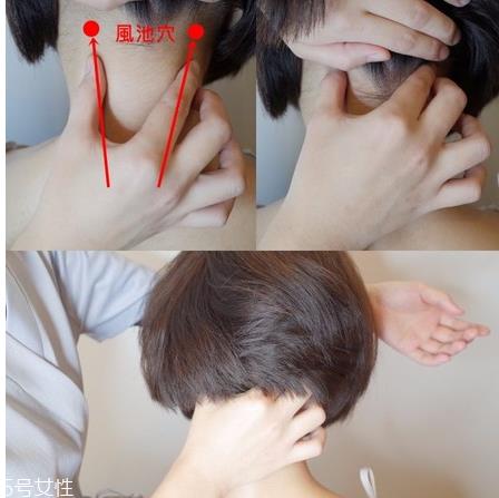 上班族肩颈酸痛怎么按摩 肩颈酸痛5步骤图解