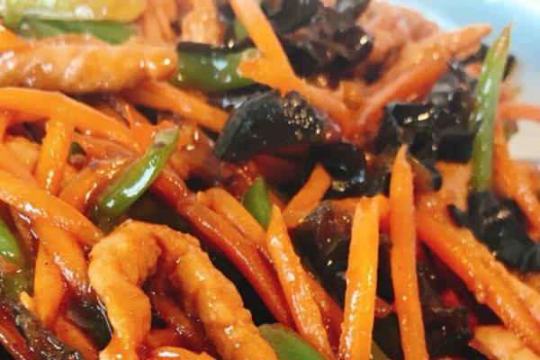 鱼香肉丝是什么肉 是猪肉制成 鱼香肉丝是什么肉 是猪肉制成