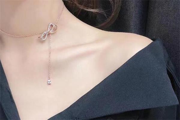 施华洛世奇蝴蝶结项链怎么调节 施华洛世奇蝴蝶结项链真假 施华洛世奇蝴蝶结项链怎么调节 施华洛世奇蝴蝶结项链真假