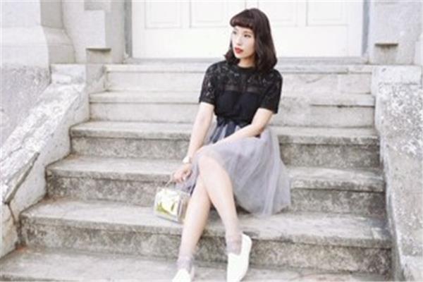 小白鞋怎么搭配好看 小白鞋3套搭配方案 小白鞋怎么搭配好看 小白鞋3套搭配方案