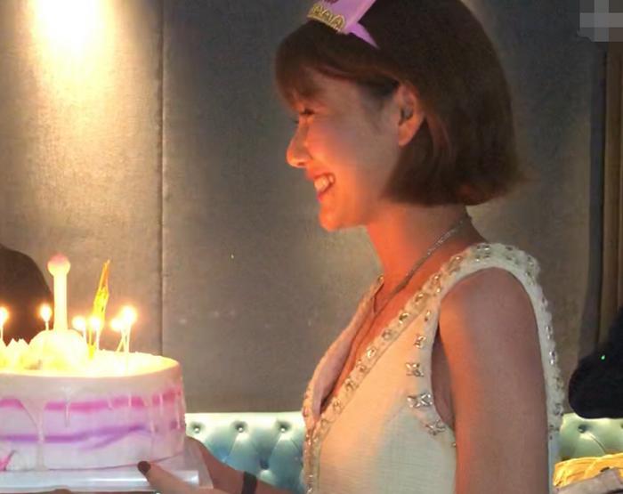 疑似王宝强现任女友照片流出，曾点赞王宝强微博，颜值很高爱运动