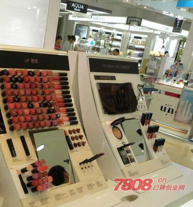 在乡镇没技术开什么店最简单：在乡镇上开什么店比较好