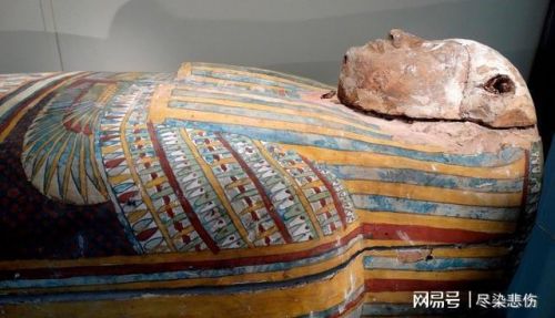 梦见死人和棺材预示着什么？梦见死人和棺材办丧事-第1张图片-