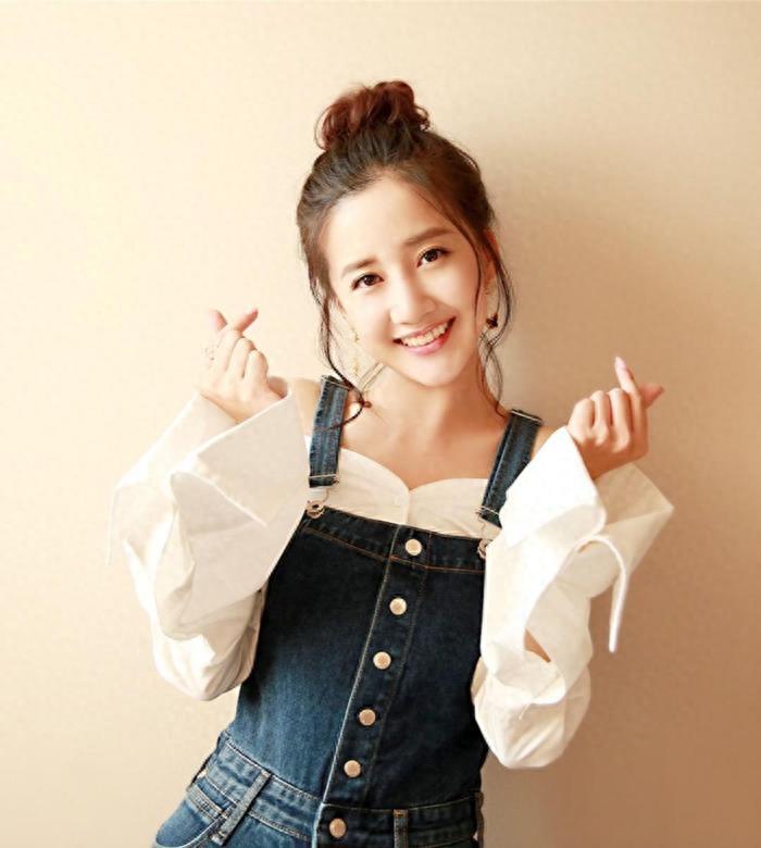 《新倚天屠龙记》殷素素的扮演者陈欣予，原来可以这么美！！！