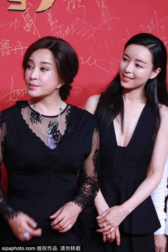 《快手枪手快枪手》 名称、演员混搭风 杜比华语片 你们感受下