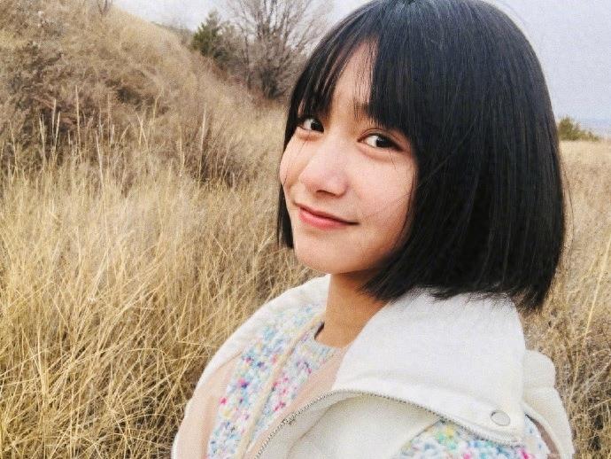 双马尾女孩张籽沐剪短发了，另一种风格，你喜欢长发还是短发的她