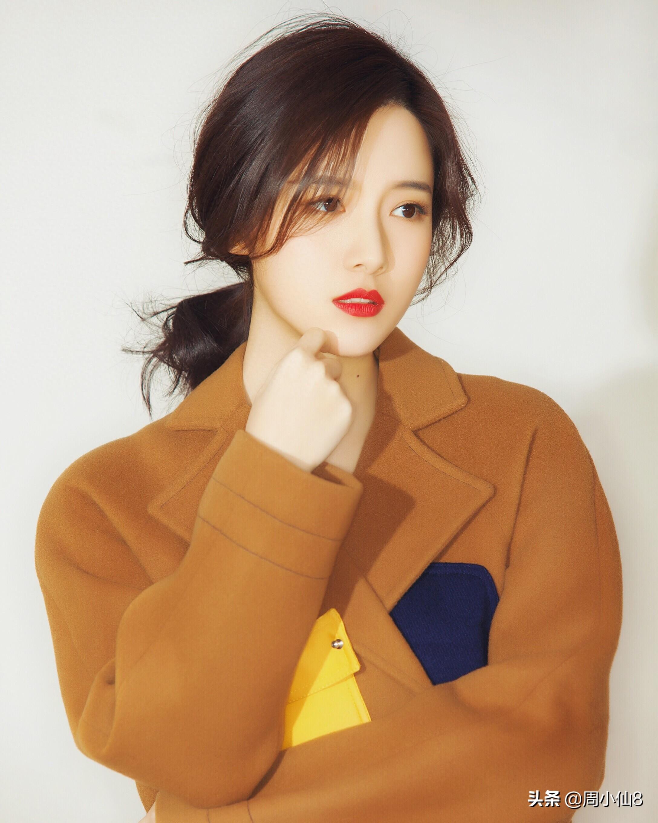 冯丽丽，影视女演员，被誉为“气质女神”