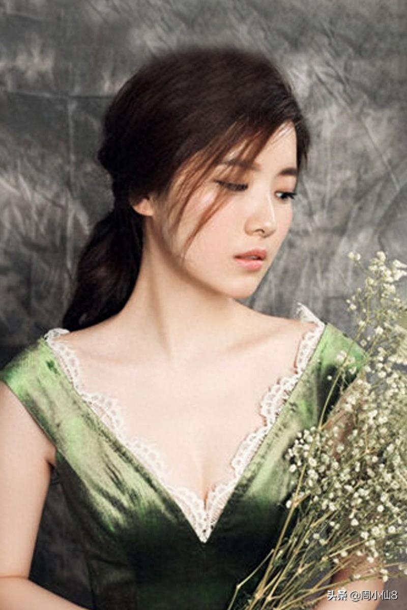 冯丽丽，影视女演员，被誉为“气质女神”