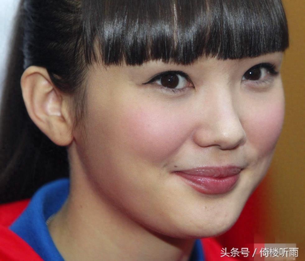 亚洲女排第一美女,哈萨克model级运动员艾媞博柯娃·莎宾娜